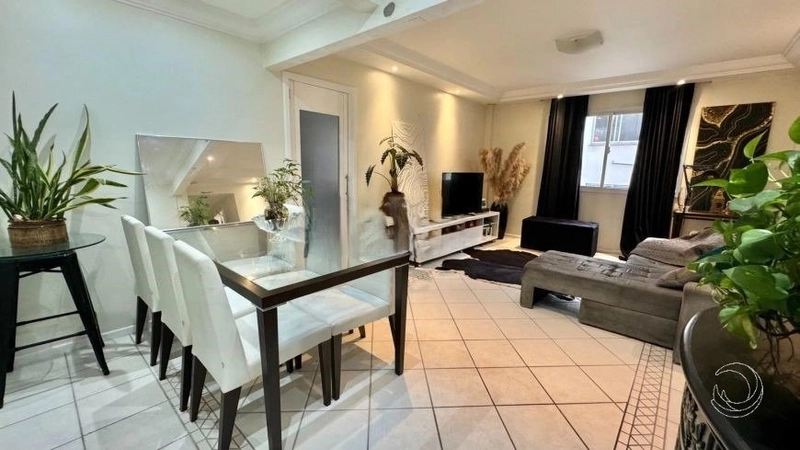 Apartamento no Centro com 2 dormitórios, sendo 1 suíte e 1 vg - 91 m²: 1ª foto da galeria de imagens do imóvel