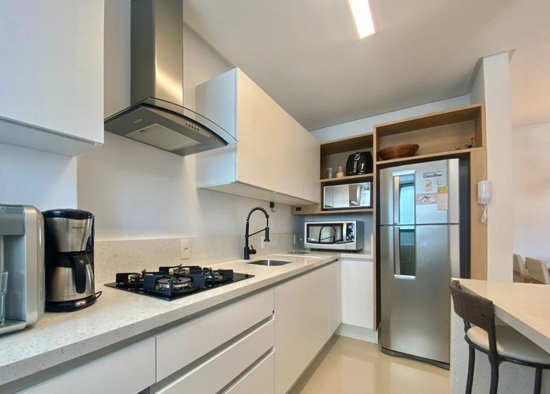 Apartamento na Agronomia com 2 Dormitórios 1 suíte e 2 vagas  79m²: 7ª foto da galeria de imagens do imóvel