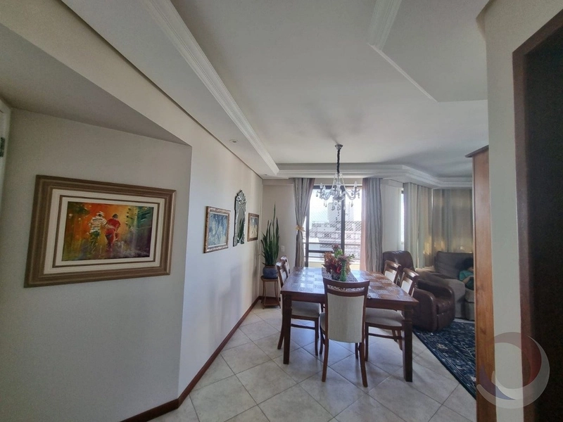 Apartamento no Centro com 3 dormitórios, sendo 1 suíte e 1 vaga: 10ª foto da galeria de imagens do imóvel