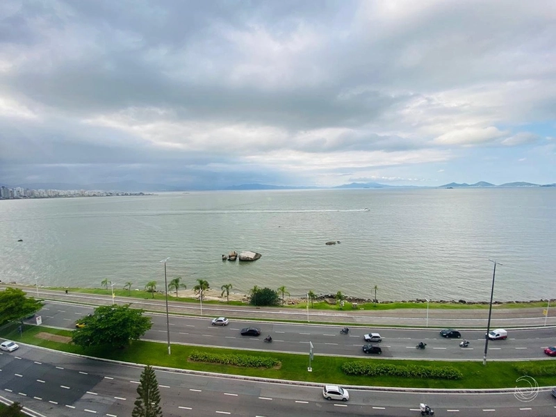 Cobertura na Beira Mar com 3 dormitórios, sendo 1 suítes e 2 vagas: 16ª foto da galeria de imagens do imóvel
