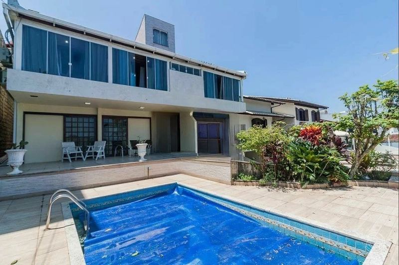 Casa no Itaguaçu a venda com 4 dormitórios sendo 2 suítes 2 vagas: 24ª foto da galeria de imagens do imóvel
