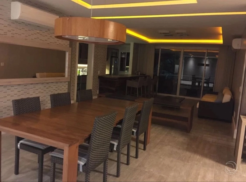 Apartamento na Cachoeira do Bom Jesus com 4 suítes e 3 vagas - 224m²: 15ª foto da galeria de imagens do imóvel