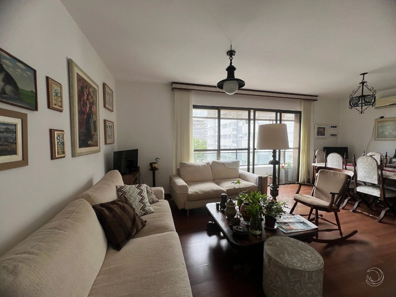 Apartamento no Centro com 3 dormitórios 1 suíte e 2 vagas - 219m²: 1ª foto da galeria de imagens do imóvel