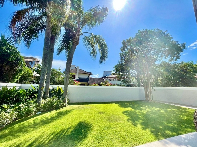Casa residencial em Jurerê Internacional com 6 suítes e 4 vagas: 11ª foto da galeria de imagens do imóvel