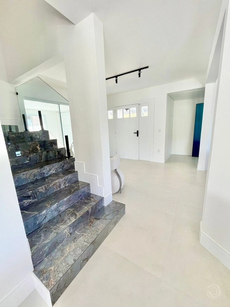 Casa residencial em Jurerê Internacional com 6 suítes e 4 vagas: 9ª foto da galeria de imagens do imóvel