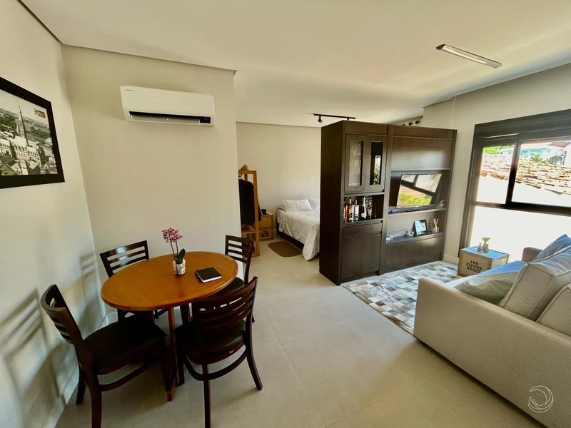 Apartamento em Coqueiros novo com 1 dormitórios e 1 vaga: 2ª foto da galeria de imagens do imóvel