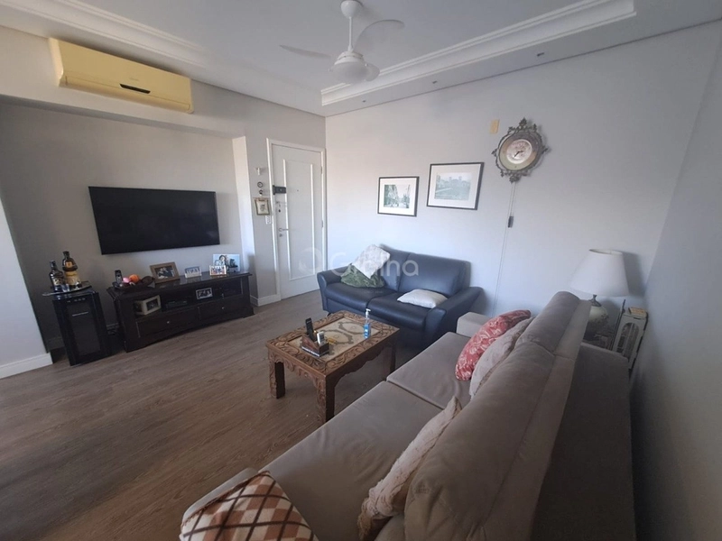Apartamento em Coqueiros com 2 dormitórios, sendo 1 suítes e 1 vaga: 2ª foto da galeria de imagens do imóvel