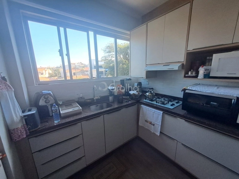 Apartamento em Coqueiros com 2 dormitórios, sendo 1 suítes e 1 vaga: 7ª foto da galeria de imagens do imóvel