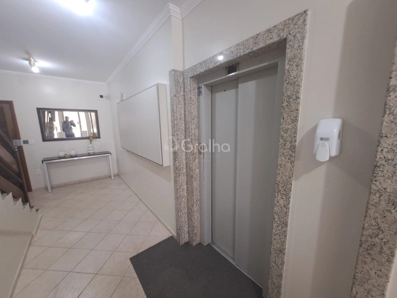 Apartamento em Coqueiros com 2 dormitórios, sendo 1 suítes e 1 vaga: 20ª foto da galeria de imagens do imóvel