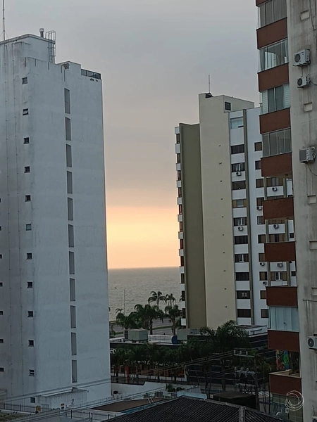 Apartamento na Agronômica com 2 dormitórios, sendo 1 suíte e 2 vagas: 21ª foto da galeria de imagens do imóvel
