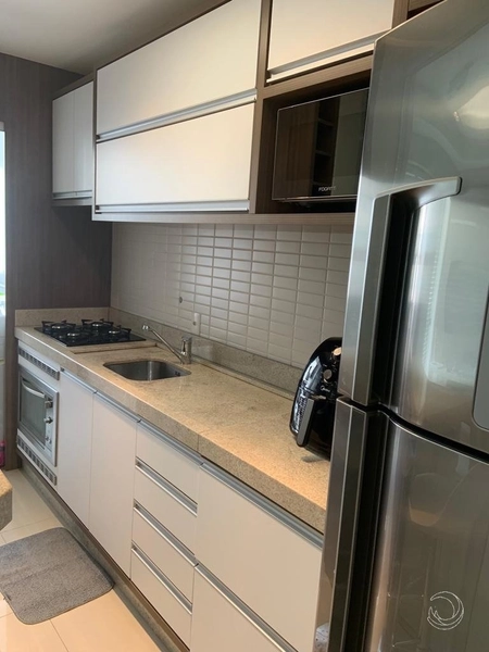 Apartamento na Agronômica com 2 dormitórios, sendo 1 suíte e 2 vagas: 6ª foto da galeria de imagens do imóvel