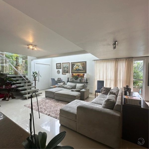 Casa em condomínio fechado em Cacupé com 4 suítes - 700 m²: 4ª foto da galeria de imagens do imóvel
