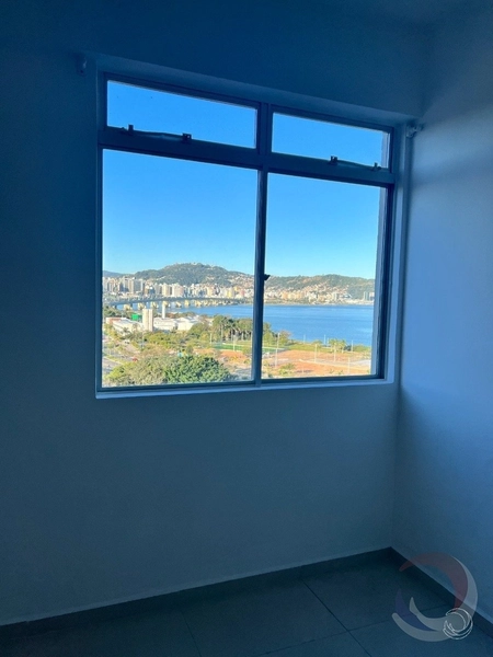 Apartamento em Coqueiros com 3 dormitórios 1 suíte e 1 vaga- 92m²: 10ª foto da galeria de imagens do imóvel