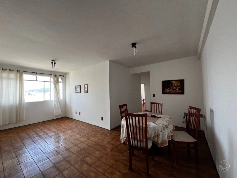Apartamento em Coqueiros com 3 dormitórios 1 suíte e 1 vaga- 92m²: 6ª foto da galeria de imagens do imóvel