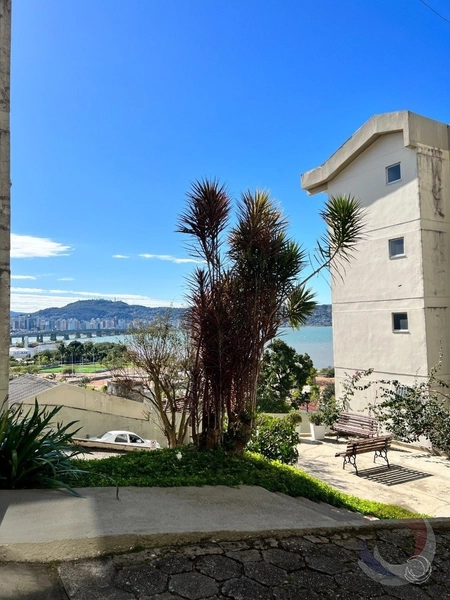 Apartamento em Coqueiros com 3 dormitórios 1 suíte e 1 vaga- 92m²: 17ª foto da galeria de imagens do imóvel