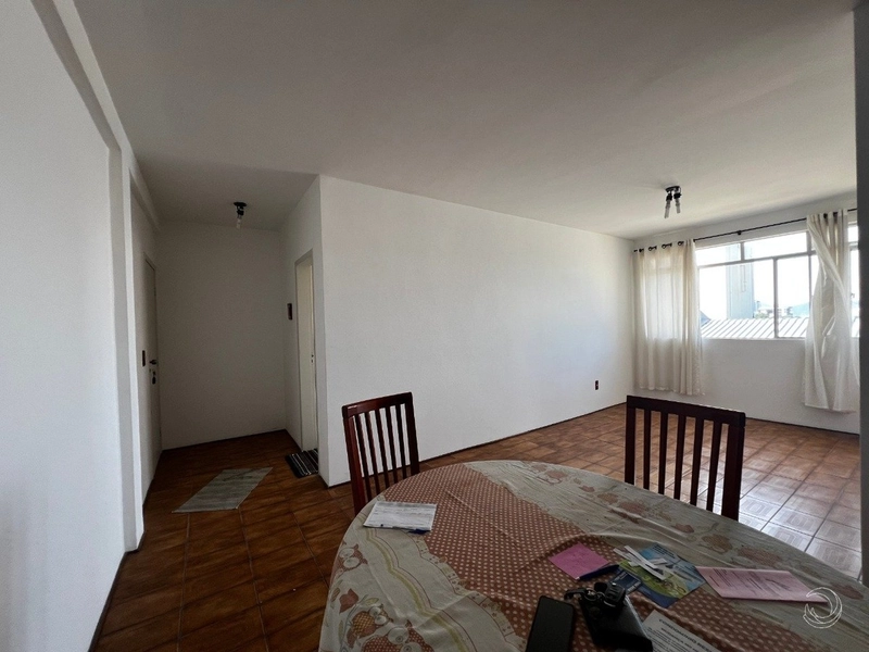 Apartamento em Coqueiros com 3 dormitórios 1 suíte e 1 vaga- 92m²: 19ª foto da galeria de imagens do imóvel
