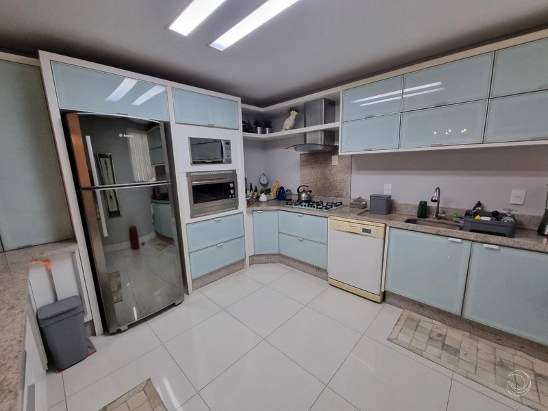 Casa no Centro de Florianópolis a venda com 3 dormitórios 1 suíte 2 vg: 16ª foto da galeria de imagens do imóvel