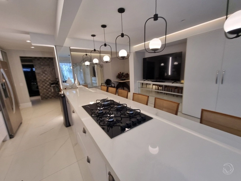 Casa no Centro de Florianópolis a venda com 3 dormitórios 1 suíte 2 vg: 25ª foto da galeria de imagens do imóvel