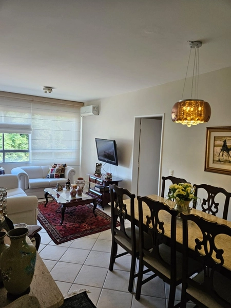 Apartamento em Coqueiros com 03 dormitórios e 1 vaga - 74,85 m²: 4ª foto da galeria de imagens do imóvel