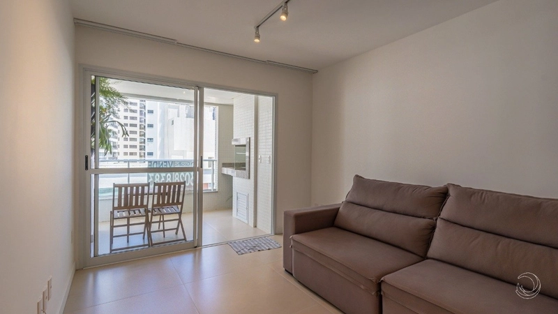Apartamento na Agronômica com 3 dormitórios, sendo 1 suíte 106m²: 2ª foto da galeria de imagens do imóvel