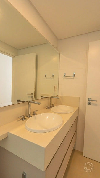 Apartamento na Agronômica com 3 dormitórios, sendo 1 suíte 106m²: 27ª foto da galeria de imagens do imóvel