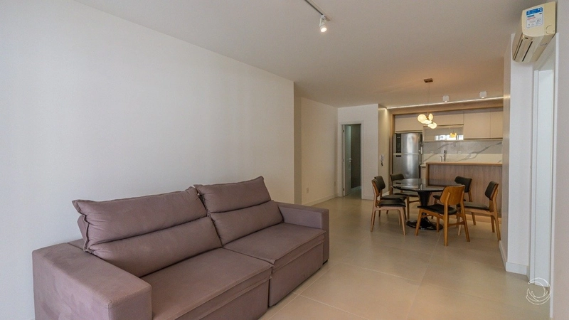 Apartamento na Agronômica com 3 dormitórios, sendo 1 suíte 106m²: 1ª foto da galeria de imagens do imóvel