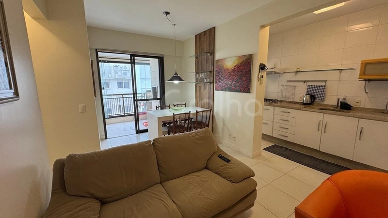 Apartamento no Itacorubi com 2 dormitórios, sendo 1 suíte com 2 vaga: 4ª foto da galeria de imagens do imóvel