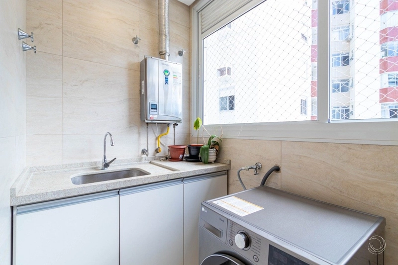 Apartamento no Centro com 3 dormitórios, sendo 1 suíte e 2 vagas: 21ª foto da galeria de imagens do imóvel