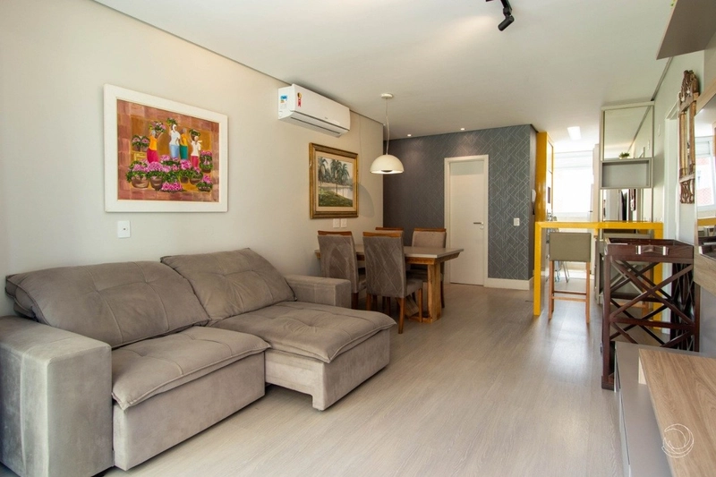Apartamento no Centro com 3 dormitórios, sendo 1 suíte e 2 vagas: 1ª foto da galeria de imagens do imóvel
