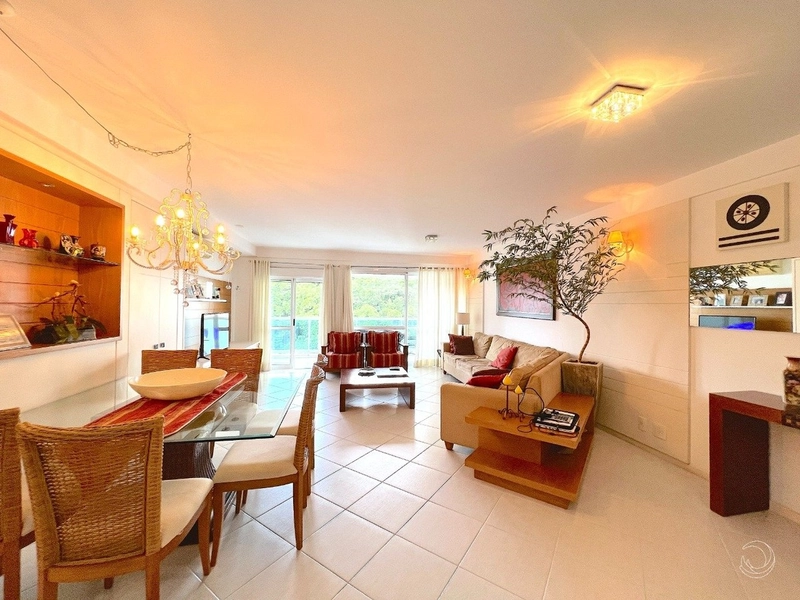 Apartamento na Beira Mar com 3 dormitórios, sendo 3 suítes e 2 vagas: 2ª foto da galeria de imagens do imóvel