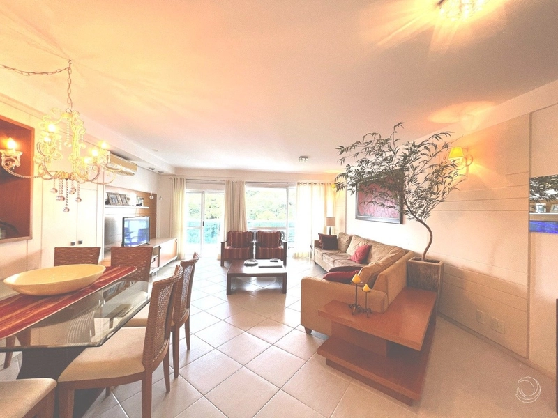 Apartamento na Beira Mar com 3 dormitórios, sendo 3 suítes e 2 vagas: 7ª foto da galeria de imagens do imóvel
