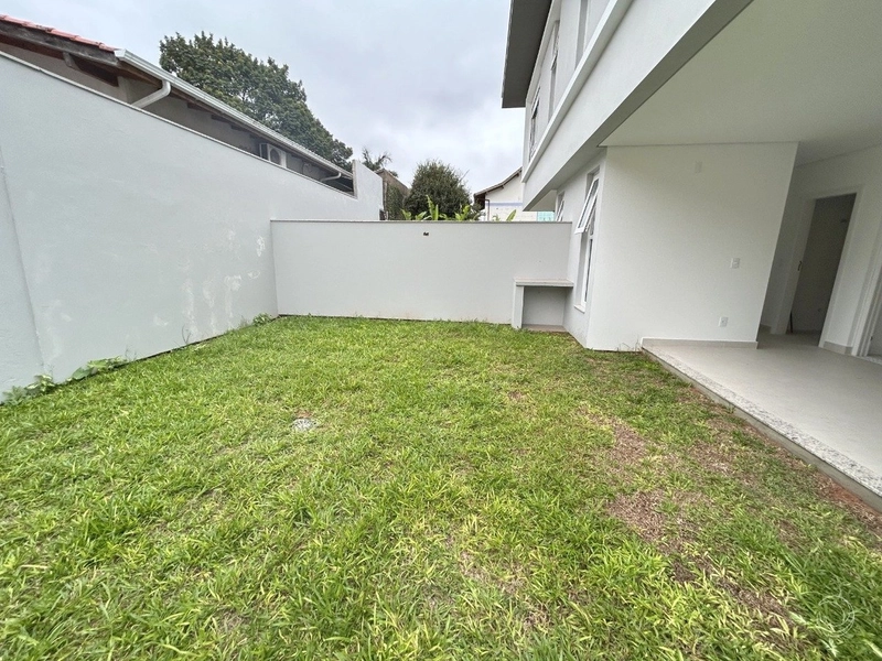 Casa residencial no Córrego Grande com 3 suítes e 3 vagas: 9ª foto da galeria de imagens do imóvel