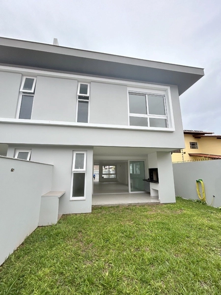 Casa residencial no Córrego Grande com 3 suítes e 3 vagas: 1ª foto da galeria de imagens do imóvel
