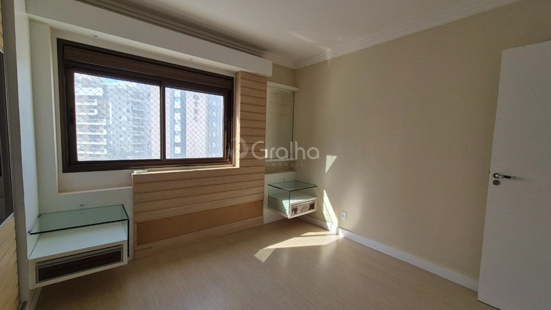 Apartamento no Centro com 3 dormitórios, sendo 1 suíte e 2 vagas: 15ª foto da galeria de imagens do imóvel
