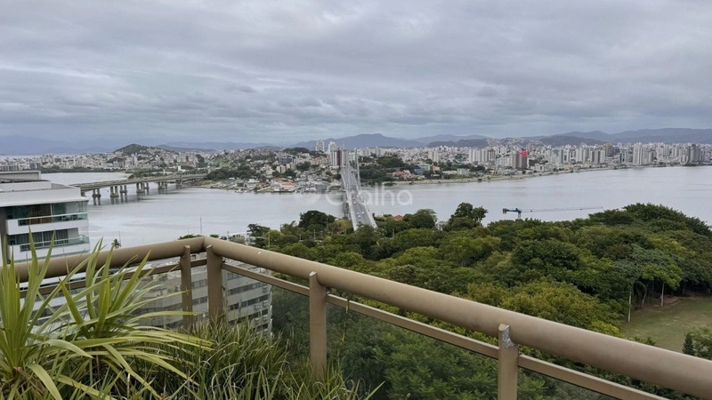 Apartamento no Centro com 3 dormitórios, sendo 1 suíte e 2 vagas: 19ª foto da galeria de imagens do imóvel