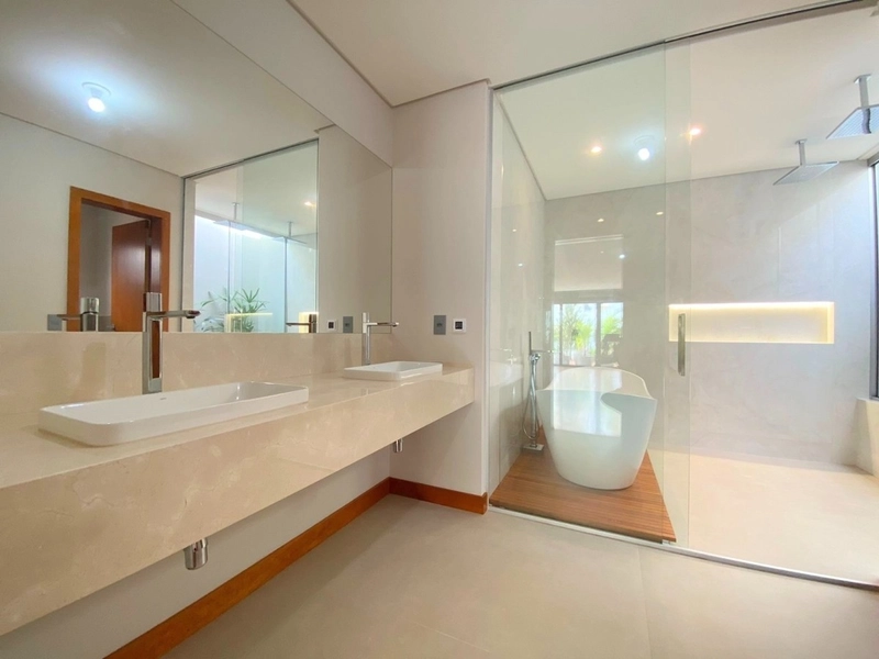 Casa residencial na Lagoa com 4 suítes e 8 vagas - 474 m²: 14ª foto da galeria de imagens do imóvel