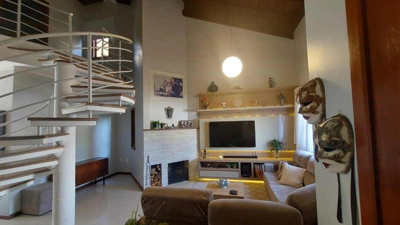 Casa no Carianos a venda com 4 dormitórios 1 suíte e 2 vagas: 4ª foto da galeria de imagens do imóvel