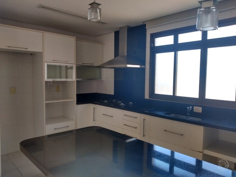 Apartamento no Centro com 4 dormitórios sendo 1 suíte - 110m²: 9ª foto da galeria de imagens do imóvel