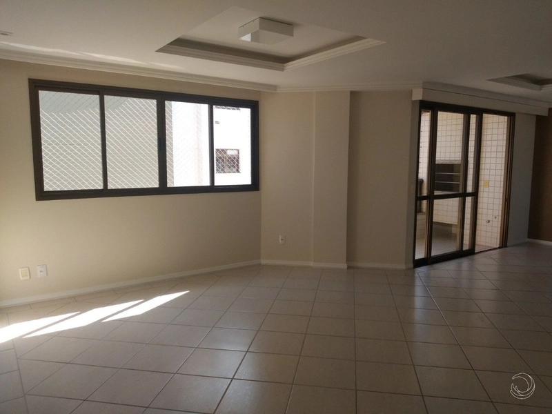 Apartamento no Centro com 4 dormitórios sendo 1 suíte - 110m²: 8ª foto da galeria de imagens do imóvel