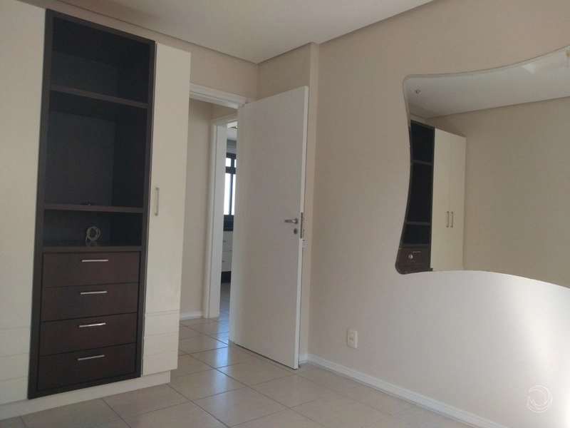 Apartamento no Centro com 4 dormitórios sendo 1 suíte - 110m²: 15ª foto da galeria de imagens do imóvel