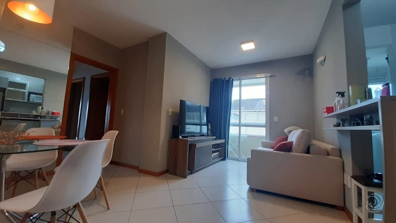 Apartamento na Agronômica com 3 dormitórios sendo 1 suíte 2 vagas: 1ª foto da galeria de imagens do imóvel