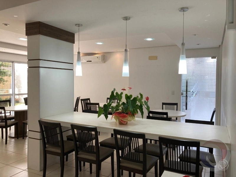 Apartamento na Agronômica com 3 dormitórios sendo 1 suíte 2 vagas: 20ª foto da galeria de imagens do imóvel