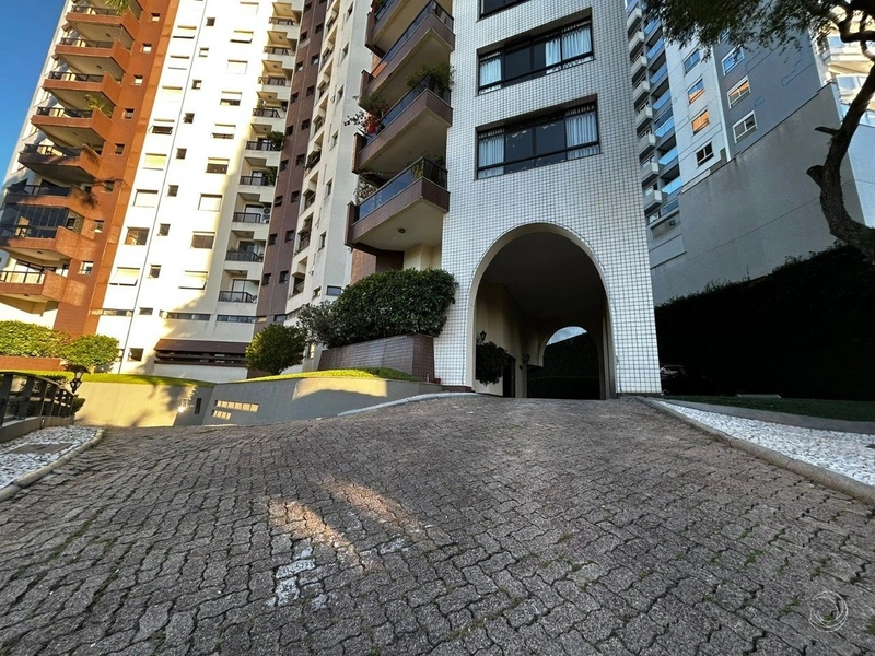 Apartamento na Agronômica Com 4 dormitórios, sendo 03 suíte e 3 vagas: 51ª foto da galeria de imagens do imóvel