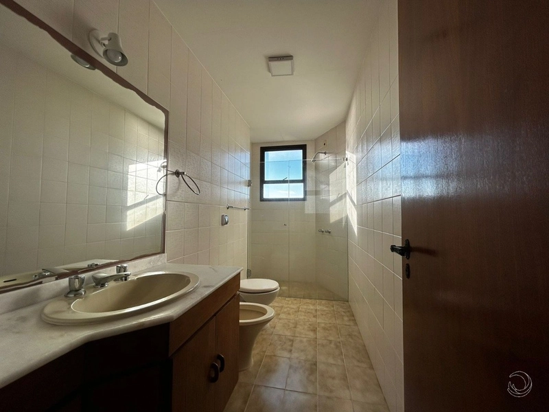 Apartamento na Agronômica Com 4 dormitórios, sendo 03 suíte e 3 vagas: 37ª foto da galeria de imagens do imóvel