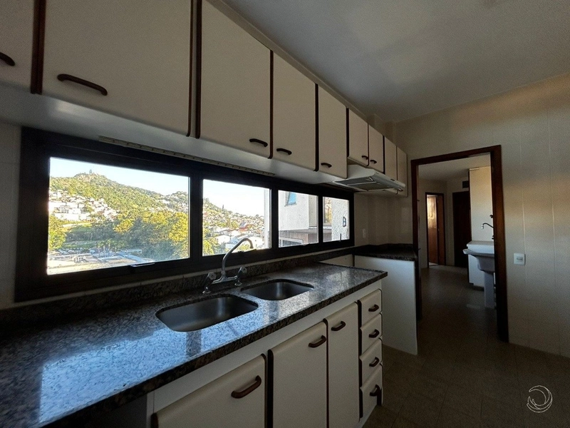 Apartamento na Agronômica Com 4 dormitórios, sendo 03 suíte e 3 vagas: 14ª foto da galeria de imagens do imóvel