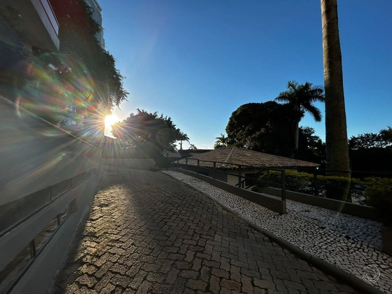 Apartamento na Agronômica Com 4 dormitórios, sendo 03 suíte e 3 vagas: 45ª foto da galeria de imagens do imóvel