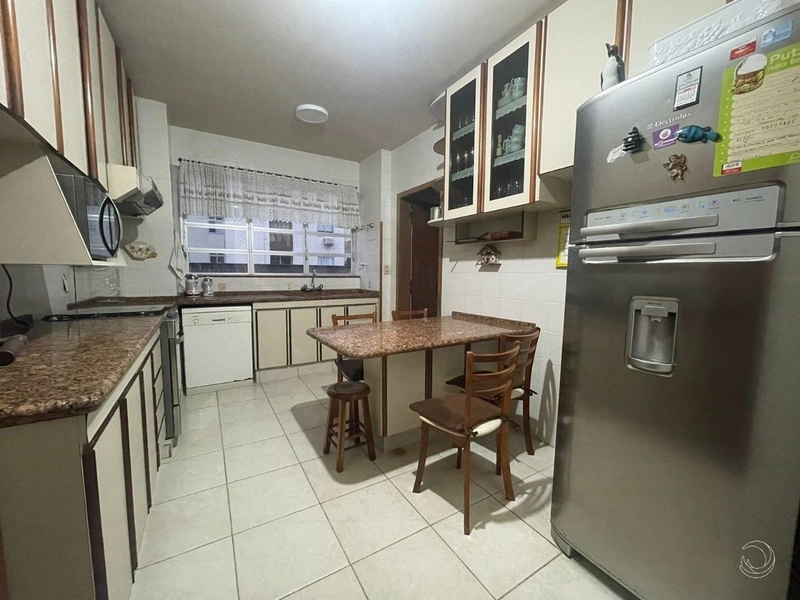 Apartamento no Centro com 3 dormitórios 1 suítes e 2 vagas - 170m²: 20ª foto da galeria de imagens do imóvel