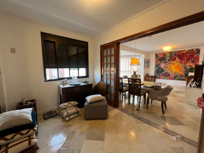 Apartamento no Centro com 3 dormitórios, sendo 1 suíte com 2 vagas: 8ª foto da galeria de imagens do imóvel