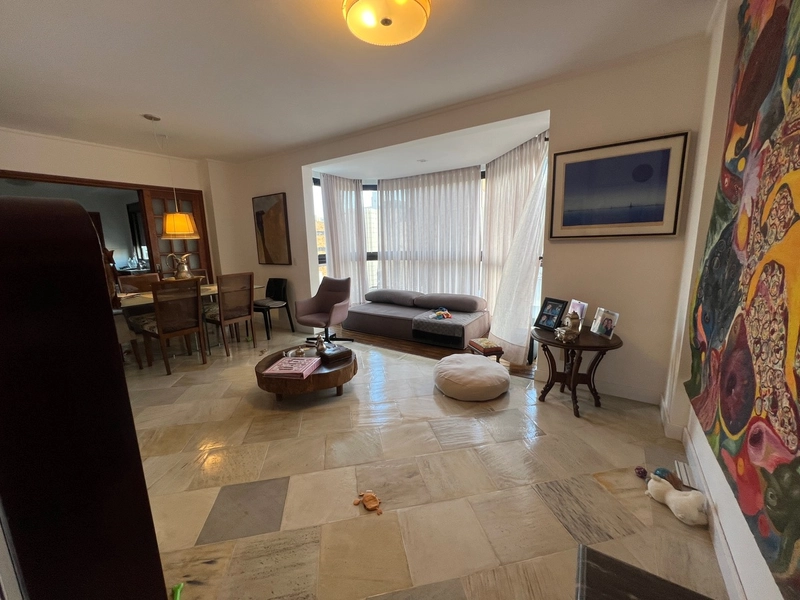 Apartamento no Centro com 3 dormitórios, sendo 1 suíte com 2 vagas: 3ª foto da galeria de imagens do imóvel