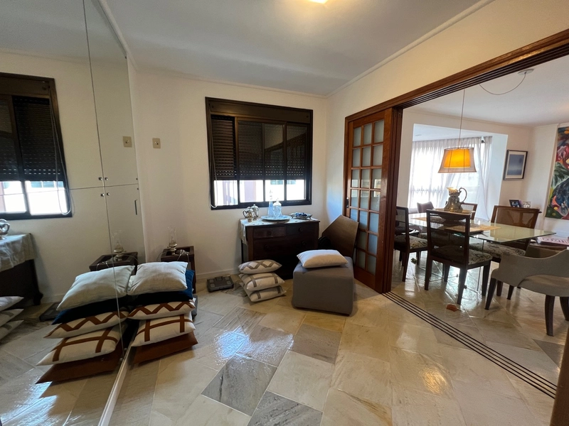 Apartamento no Centro com 3 dormitórios, sendo 1 suíte com 2 vagas: 6ª foto da galeria de imagens do imóvel